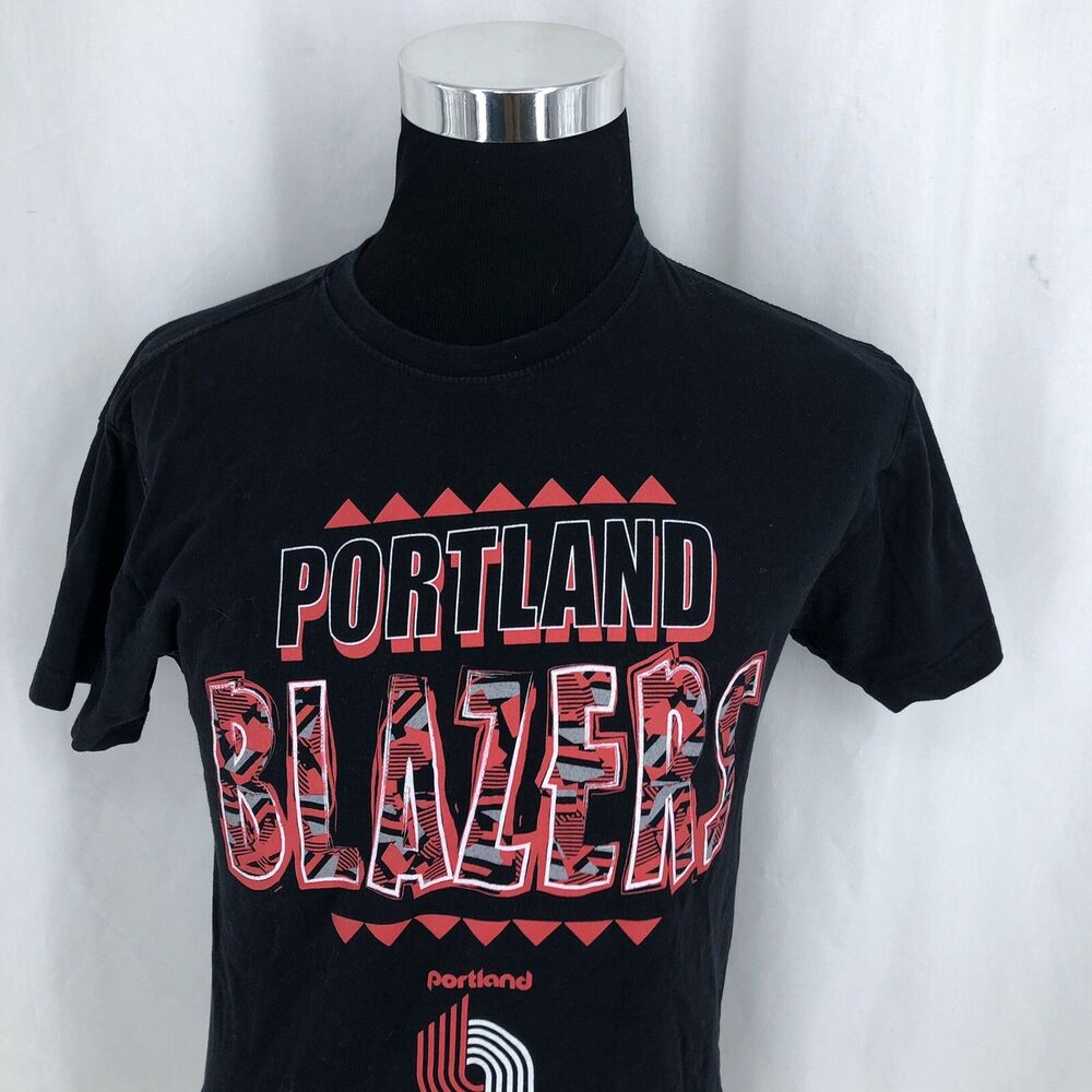 Mitchell & Ness Portland Trail Blazers Black Red T-Shirt Small